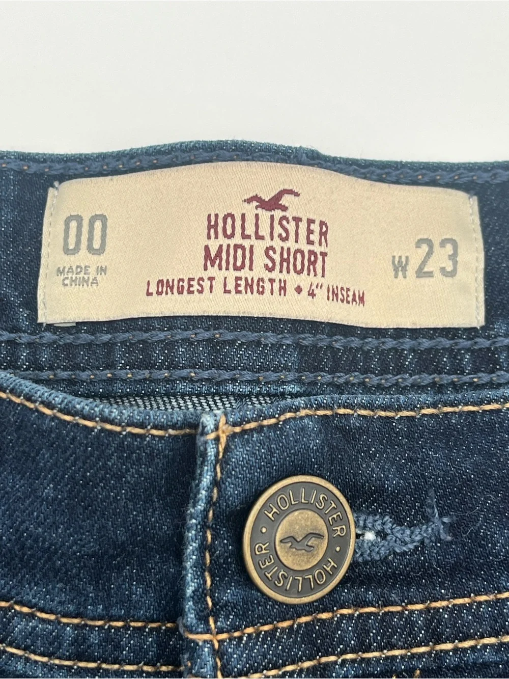 Hollister Dark Indigo Rolled Hem Denim MIDI Shorts long length 4” inseam 00 W23